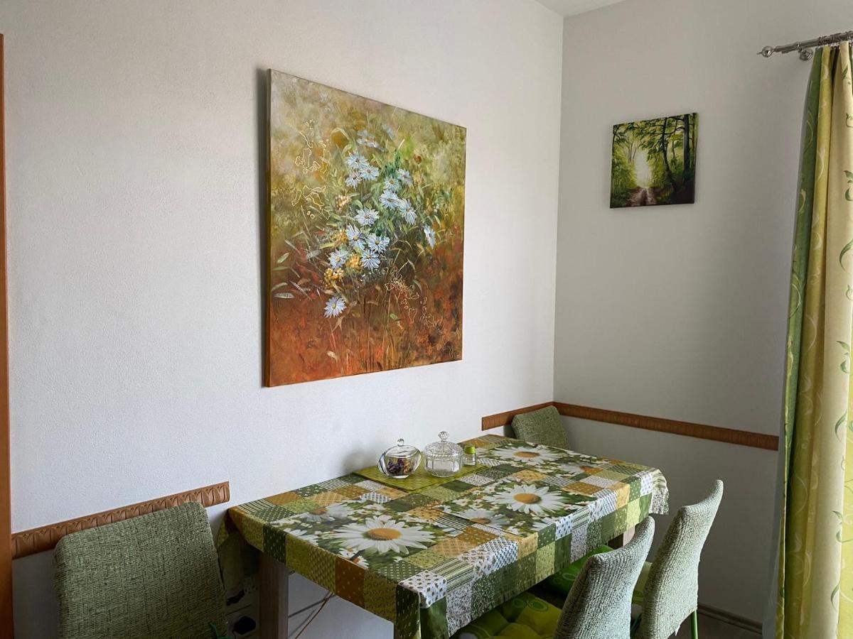 Apartman Na Lukach - Kopretina Třeboň Exteriör bild